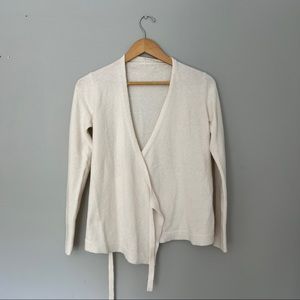 Women’s Snow White Cardigan - tie in front. NO SIZE TAGS BUT SIZE IS ACCURATE